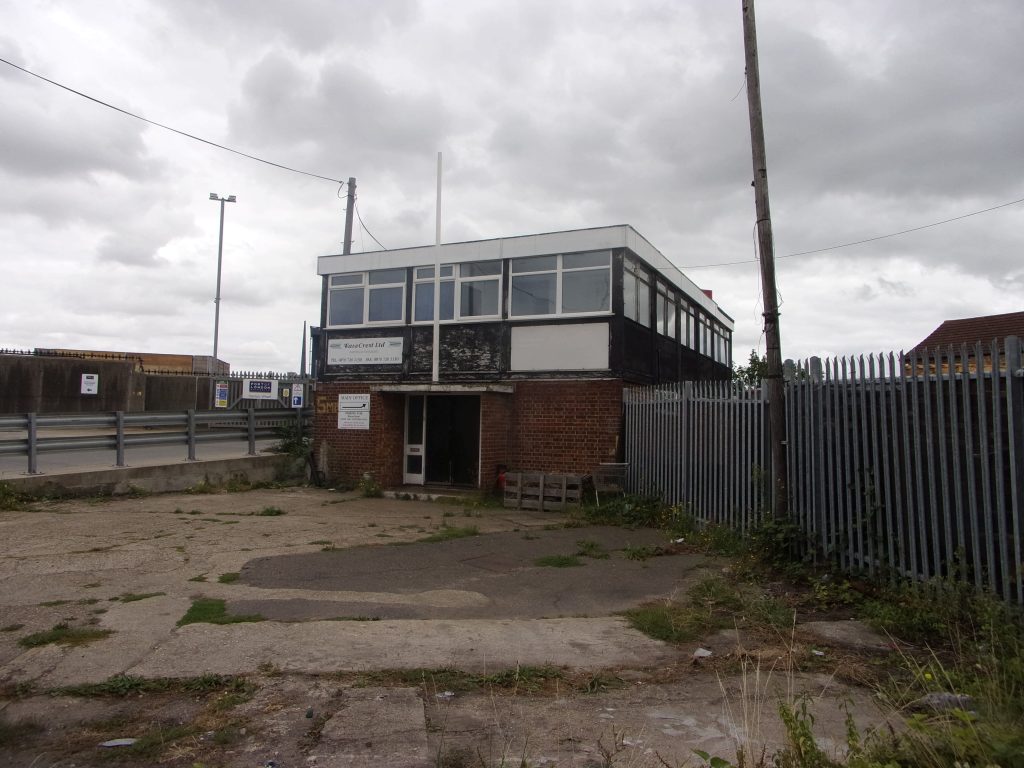 Denton Wharf, Mark Lane, Gravesend, Kent, DA12 2PL