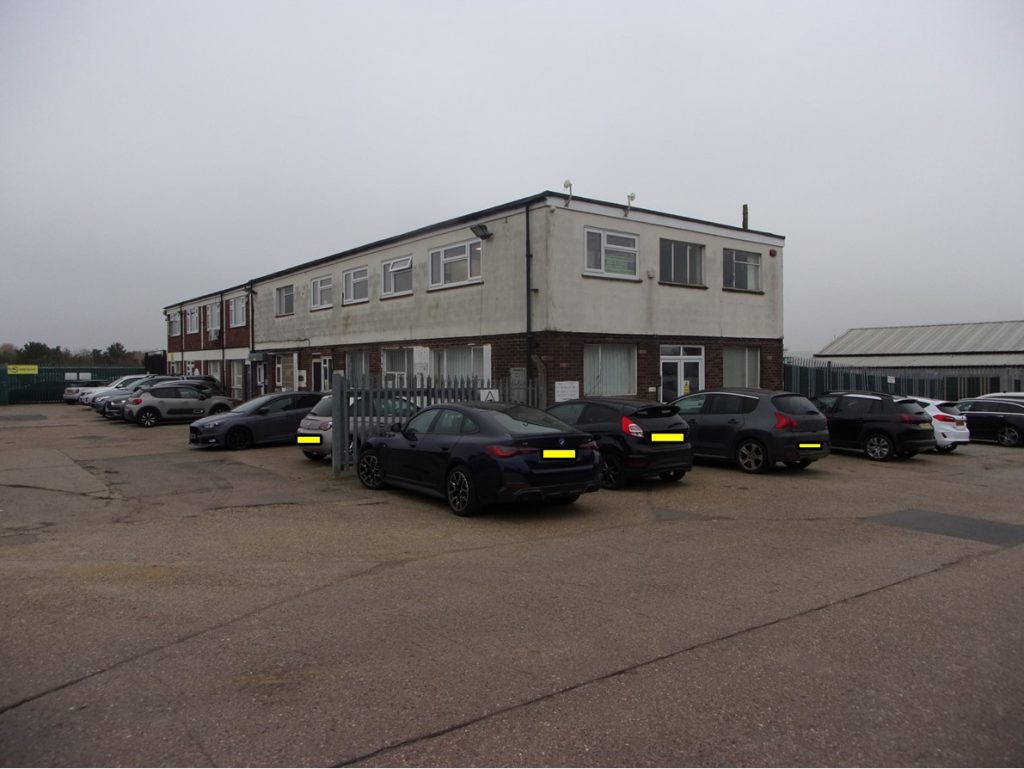 Askew House, Askew Farm Lane, Grays, Essex, RM17 5XR