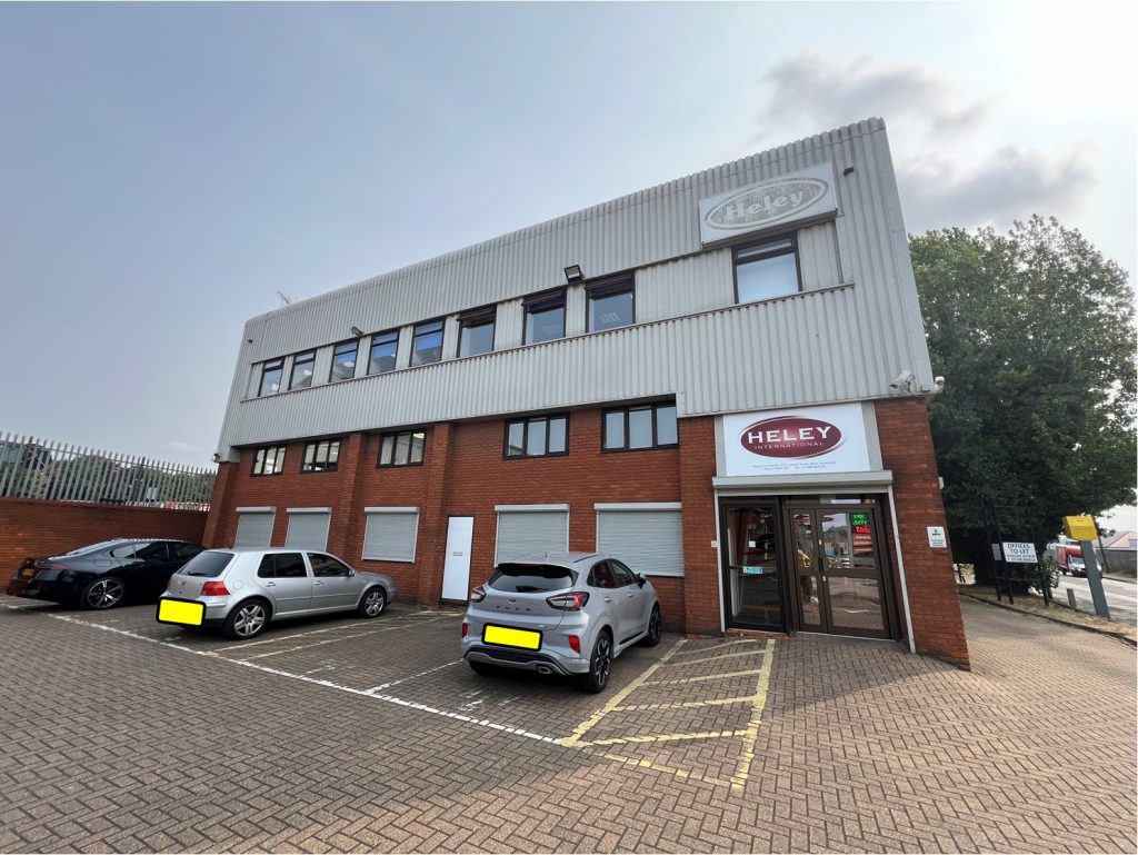 Office 36a Trafalgar House, 712 London Road, Grays, Essex, RM20 3JT