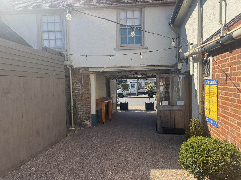 204 High Street, Epping, Essex, CM16 4AQ